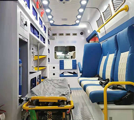 沿河车辆内部展示