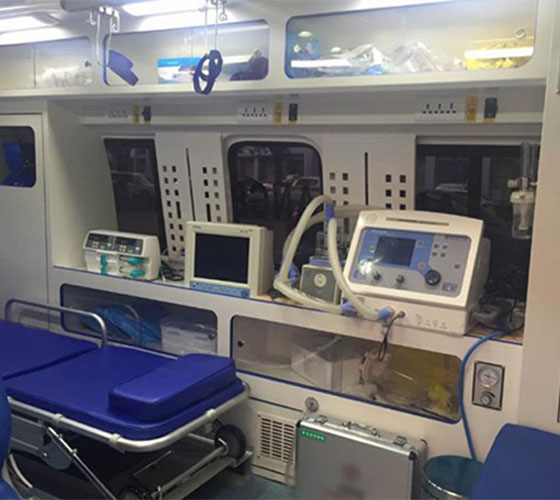 沿河车辆内部展示