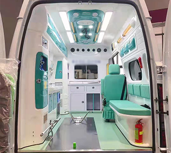 沿河车辆内部展示